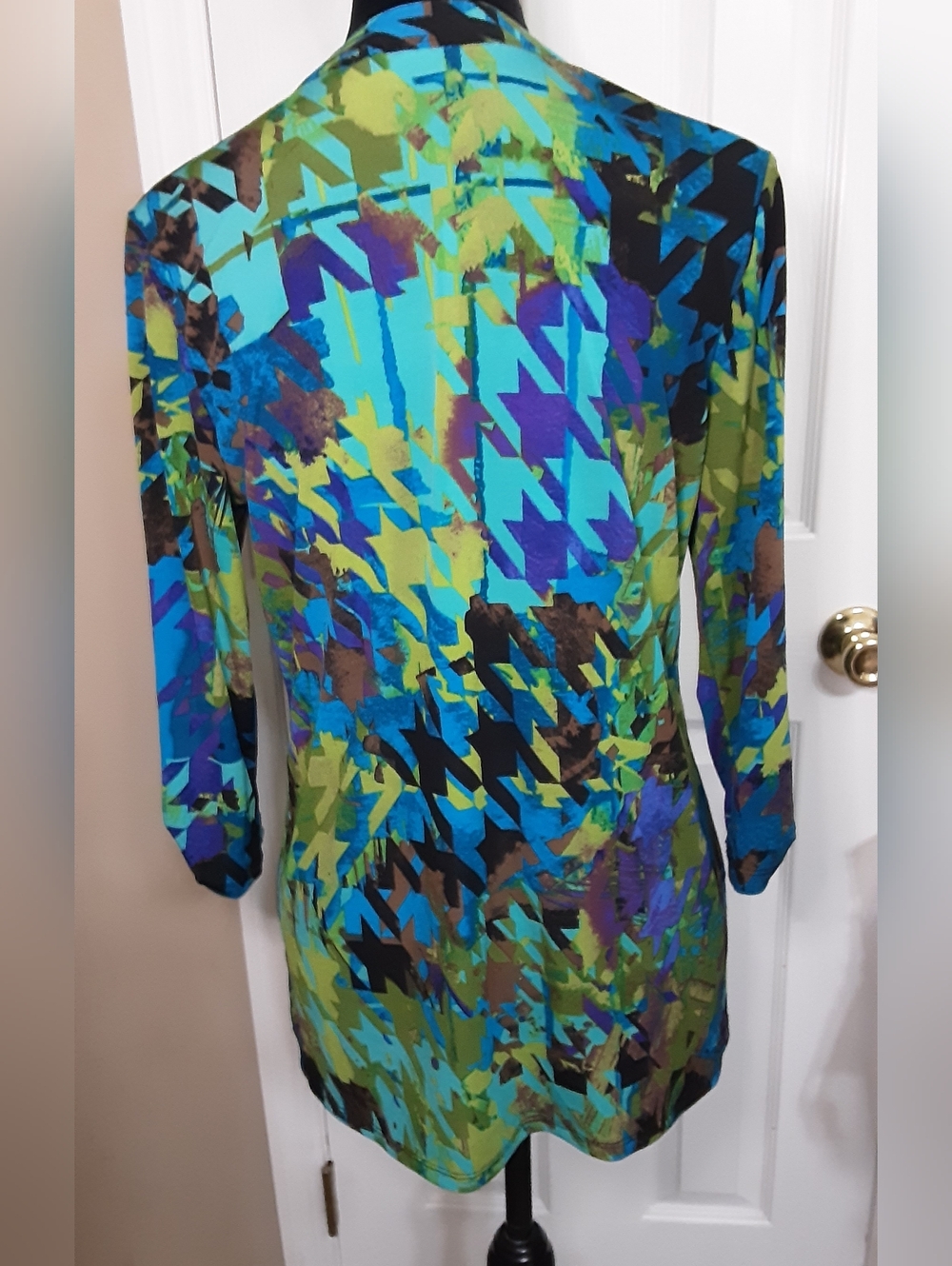 Kim Kim Rogers Colorful Button Down Shirt - Picture 2 of 7